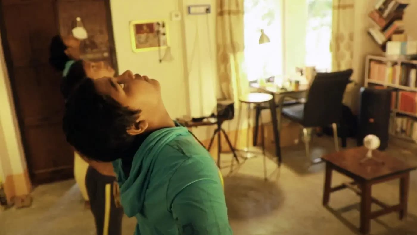 Boy during an online masterclass exercise