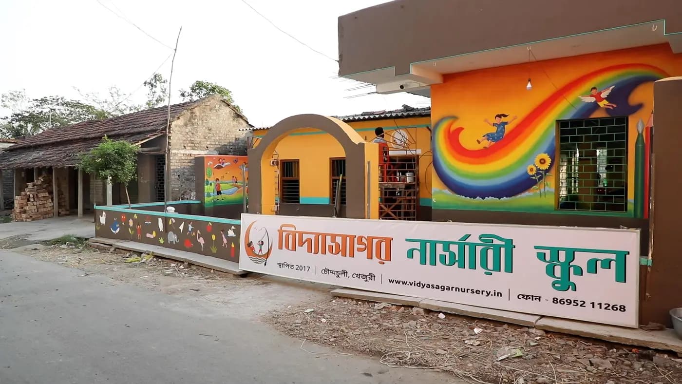 Vidyasagar Nursery School building with painted murals